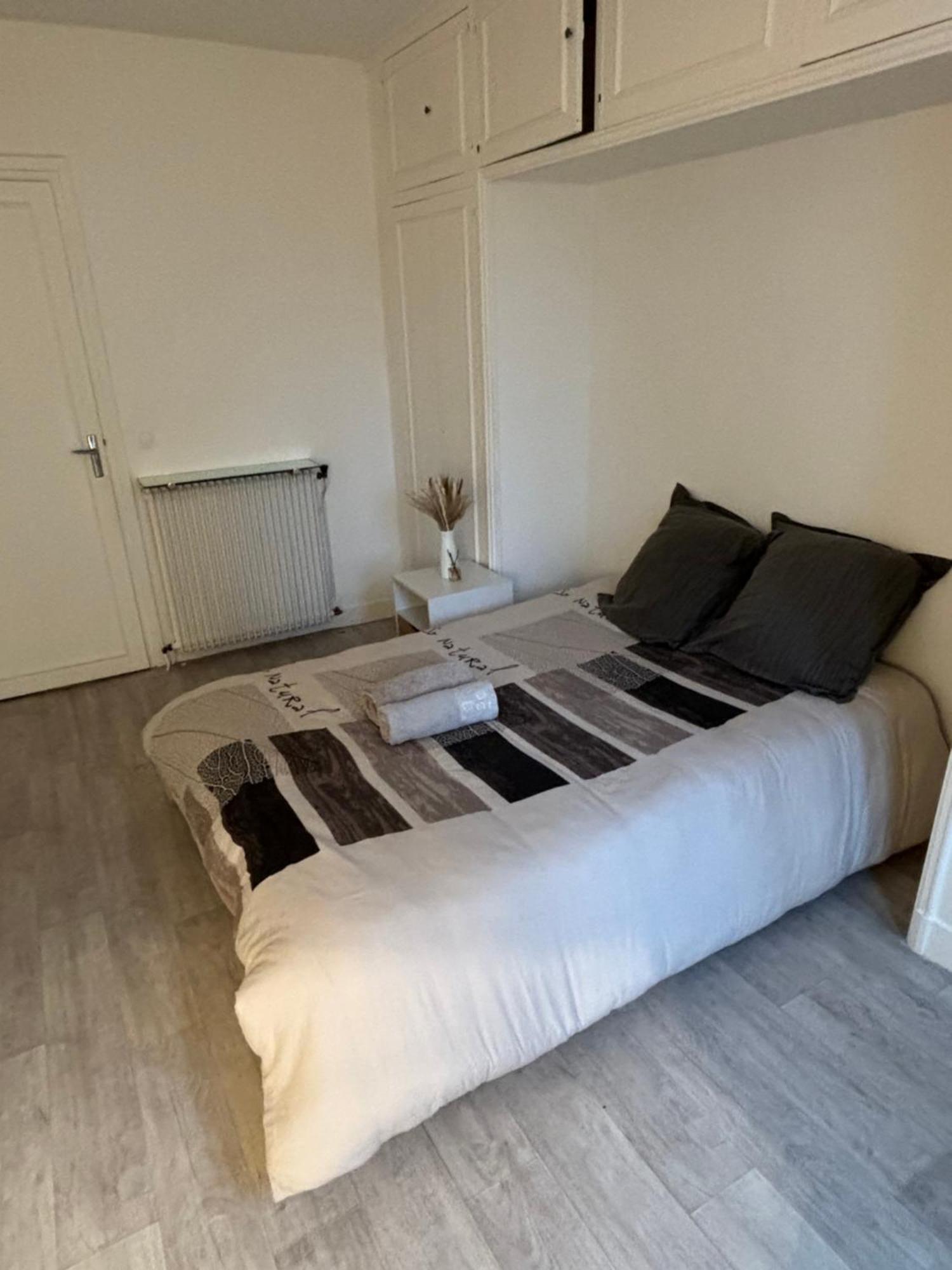 Appartement Situe Dans Le 9Eme Arrondissement, A Deux Pas Du Sacre-Coeur Parigi Esterno foto